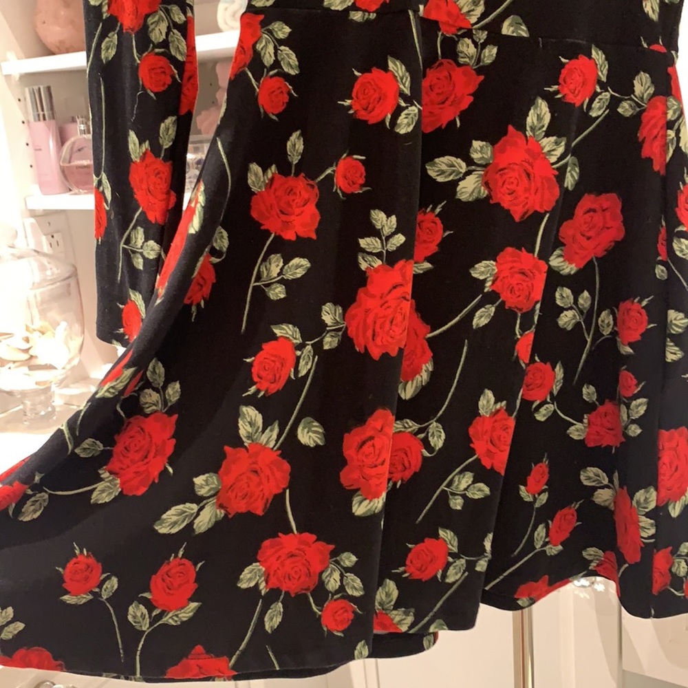 Floral dress - Picture 2 of 5
